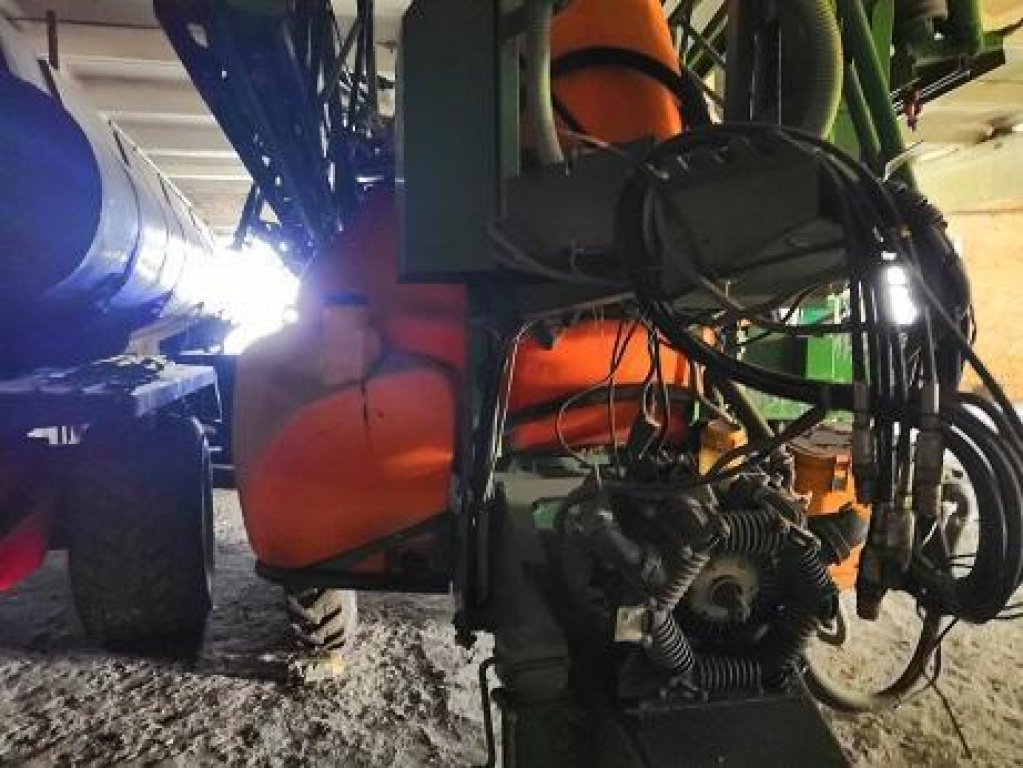 Weinbauspritze typu Amazone UX 3200 Special, Gebrauchtmaschine v Ворожба (Obrázek 2)