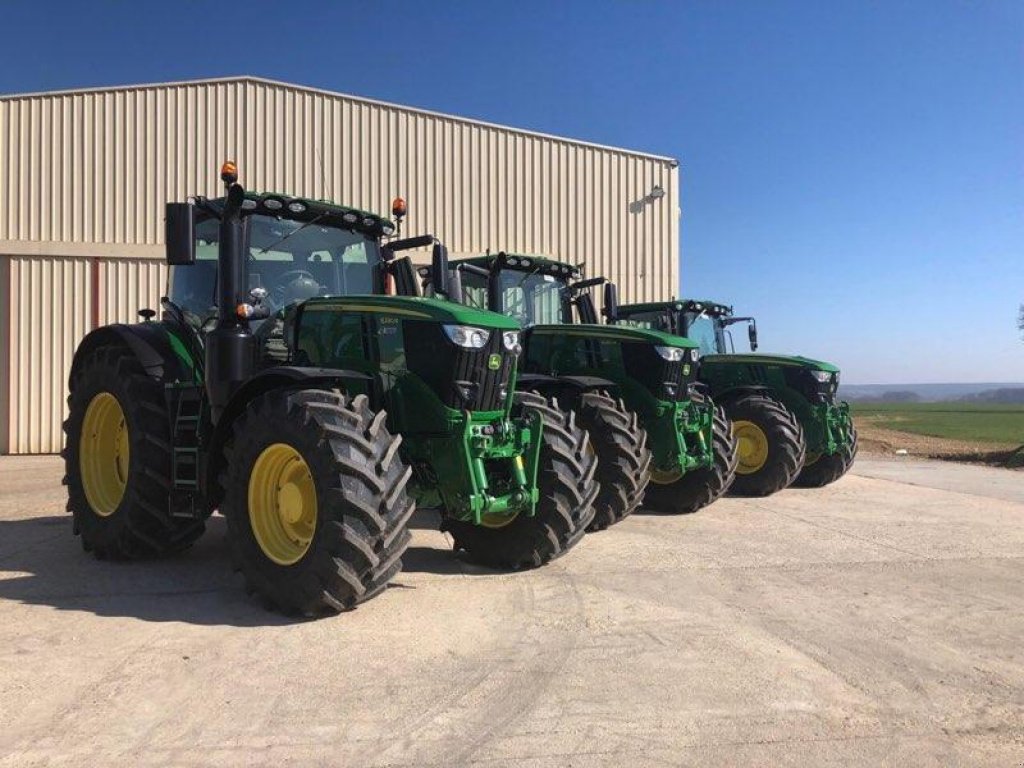 Oldtimer-Traktor typu John Deere 8320R, Neumaschine v Київ (Obrázek 4)