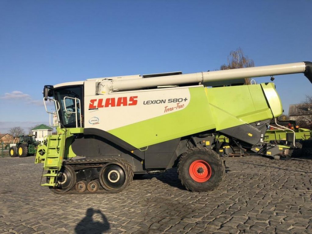 Oldtimer-Mähdrescher of the type CLAAS Lexion 580 Terra Trac, Neumaschine in Рівне (Picture 8)