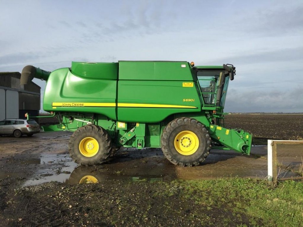 Oldtimer-Mähdrescher typu John Deere S690i, Gebrauchtmaschine w Путрівка (Zdjęcie 12)