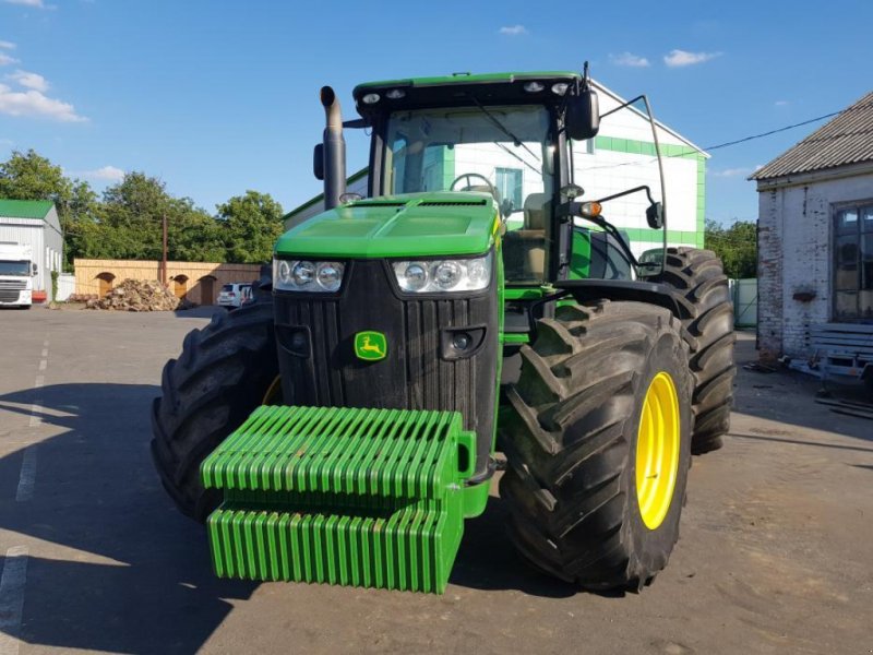 Oldtimer-Traktor del tipo John Deere 8335R, Gebrauchtmaschine In Путрівка (Immagine 1)