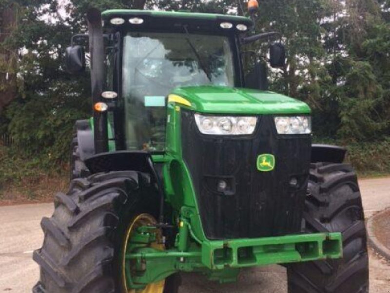 Oldtimer-Traktor des Typs John Deere 7230R, Gebrauchtmaschine in Путрівка (Bild 1)