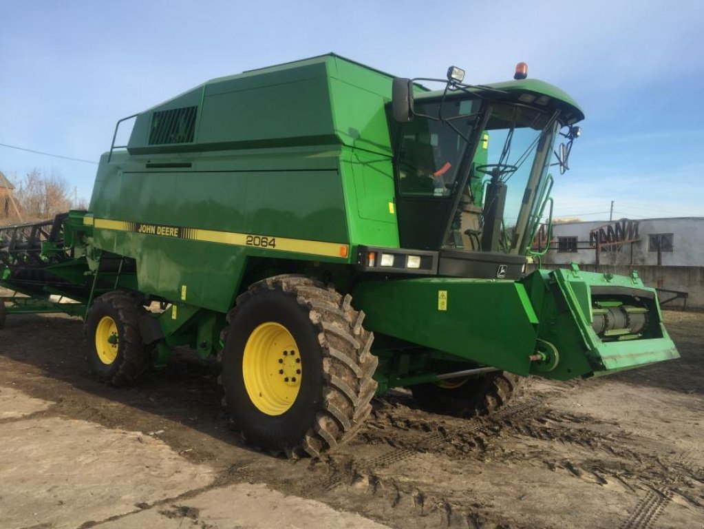 Oldtimer-Mähdrescher a típus John Deere 2064, Neumaschine ekkor: Харків (Kép 8)