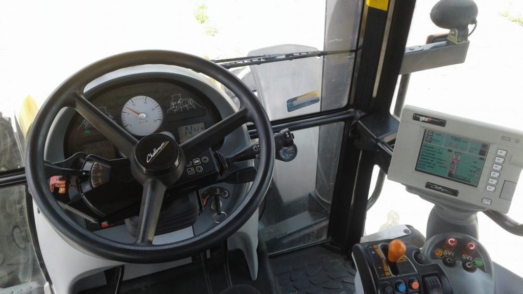 Oldtimer-Traktor typu CHALLENGER MT665B, Neumaschine v Харків (Obrázek 2)