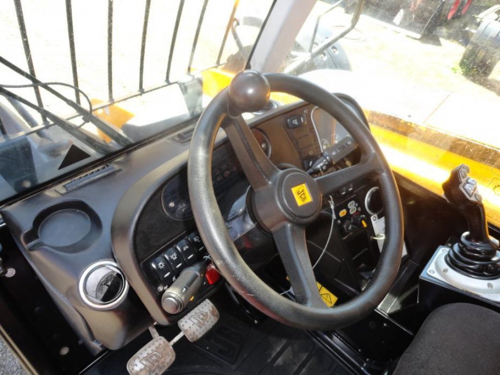 Teleskopstapler typu JCB 550-80, Gebrauchtmaschine v Антополь (Obrázek 4)