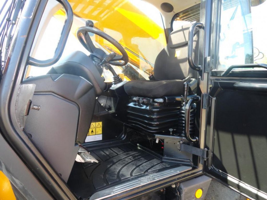 Teleskopstapler typu JCB 550-80, Gebrauchtmaschine v Антополь (Obrázek 6)