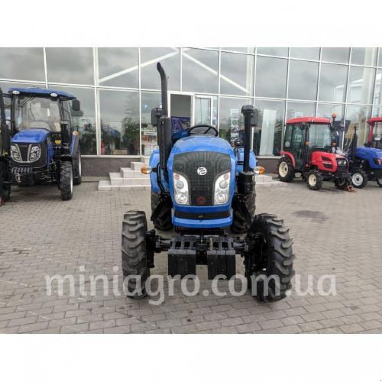 Hopfentraktor a típus Dong Feng Pacco DF 404 G2, Neumaschine ekkor: Бузова (Kép 2)