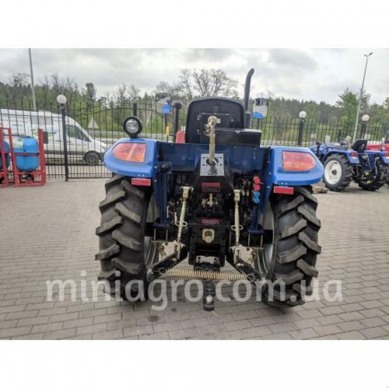 Hopfentraktor a típus Dong Feng Pacco DF 404 G2, Neumaschine ekkor: Бузова (Kép 6)