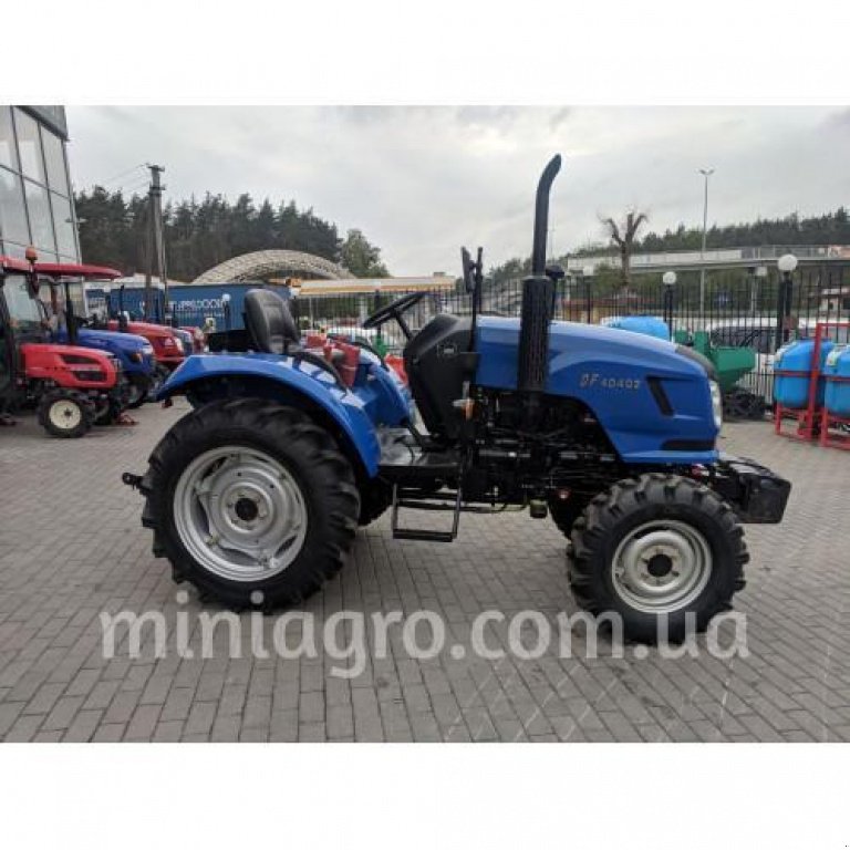 Hopfentraktor a típus Dong Feng Pacco DF 404 G2, Neumaschine ekkor: Бузова (Kép 4)