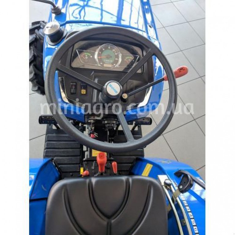 Hopfentraktor a típus Solis 20, Neumaschine ekkor: Бузова (Kép 2)