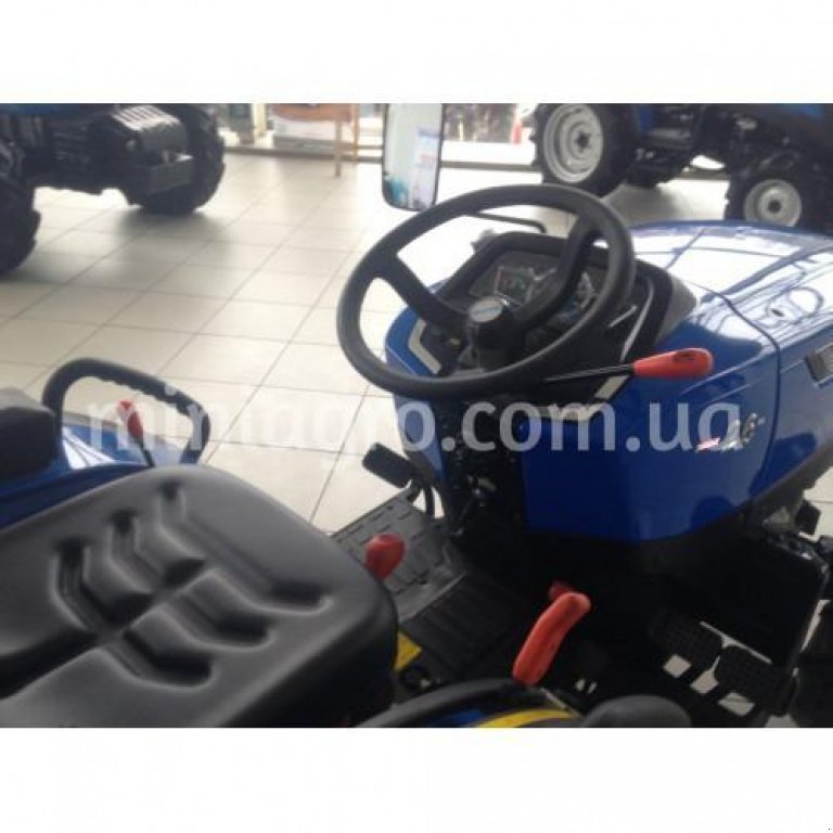 Hopfentraktor typu Solis 26, Neumaschine v Бузова (Obrázek 3)