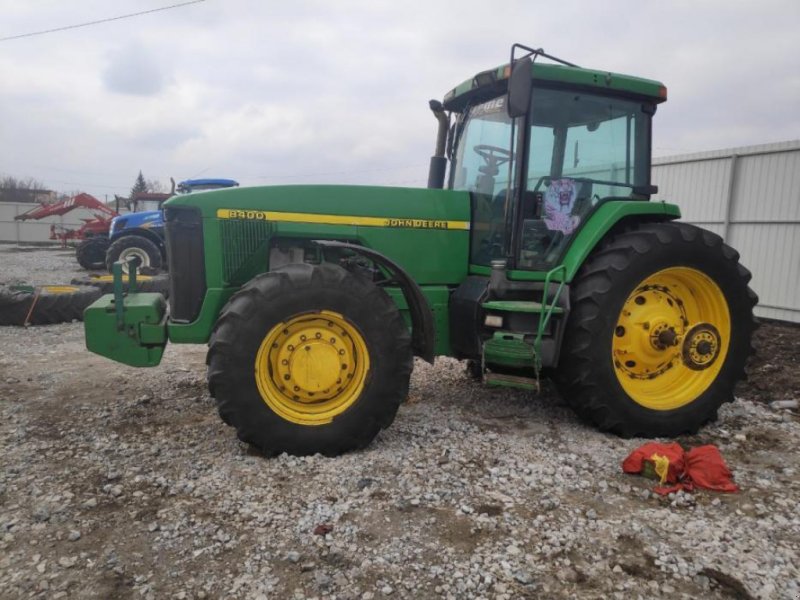 Oldtimer-Traktor a típus John Deere 8400, Neumaschine ekkor: Дніпро