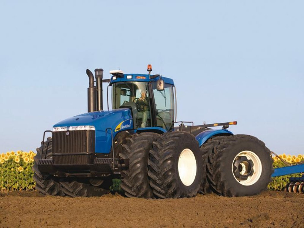 Oldtimer-Traktor typu New Holland T9.615, Neumaschine v Хмельницький (Obrázek 6)