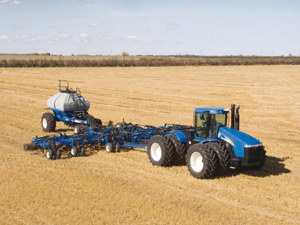 Oldtimer-Traktor typu New Holland T9.615, Neumaschine v Хмельницький (Obrázek 3)