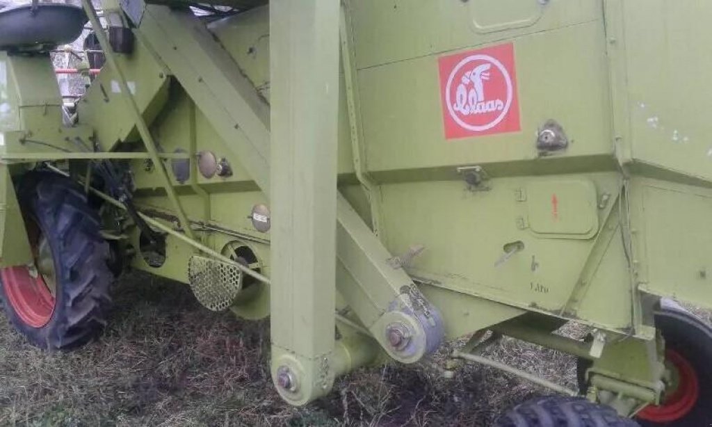 Oldtimer-Mähdrescher a típus CLAAS Columbus, Neumaschine ekkor: Вінниця (Kép 3)