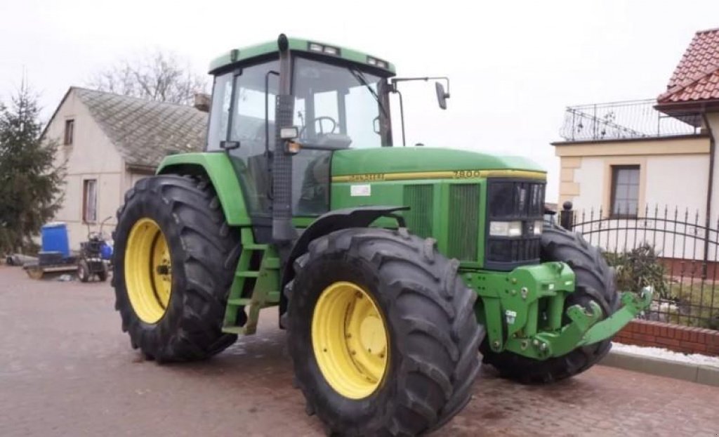 Oldtimer-Traktor des Typs John Deere 7800, Neumaschine in Вінниця (Bild 1)