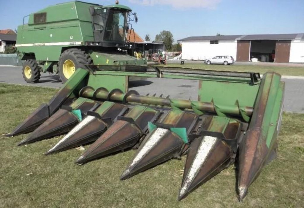 Maispflückvorsatz of the type John Deere 608, Gebrauchtmaschine in Вінниця (Picture 1)