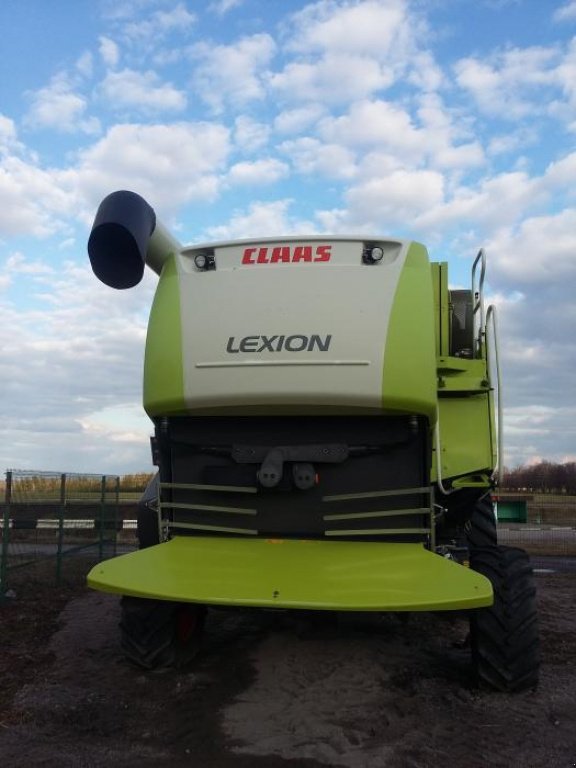 Oldtimer-Mähdrescher des Typs CLAAS Lexion 660, Neumaschine in Біла Церква (Bild 6)