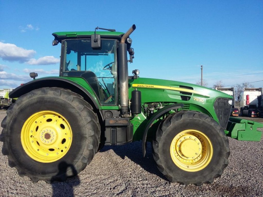 Oldtimer-Traktor typu John Deere 7930, Neumaschine v Біла Церква (Obrázek 5)