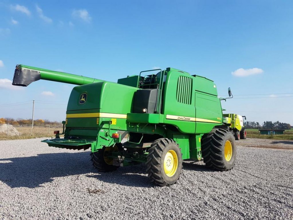 Oldtimer-Mähdrescher des Typs John Deere W660, Neumaschine in Біла Церква (Bild 3)