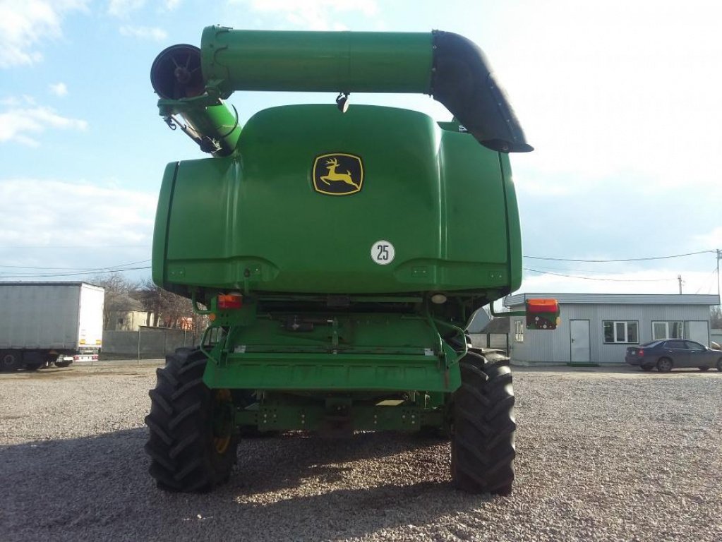 Oldtimer-Mähdrescher des Typs John Deere S690i, Neumaschine in Біла Церква (Bild 4)