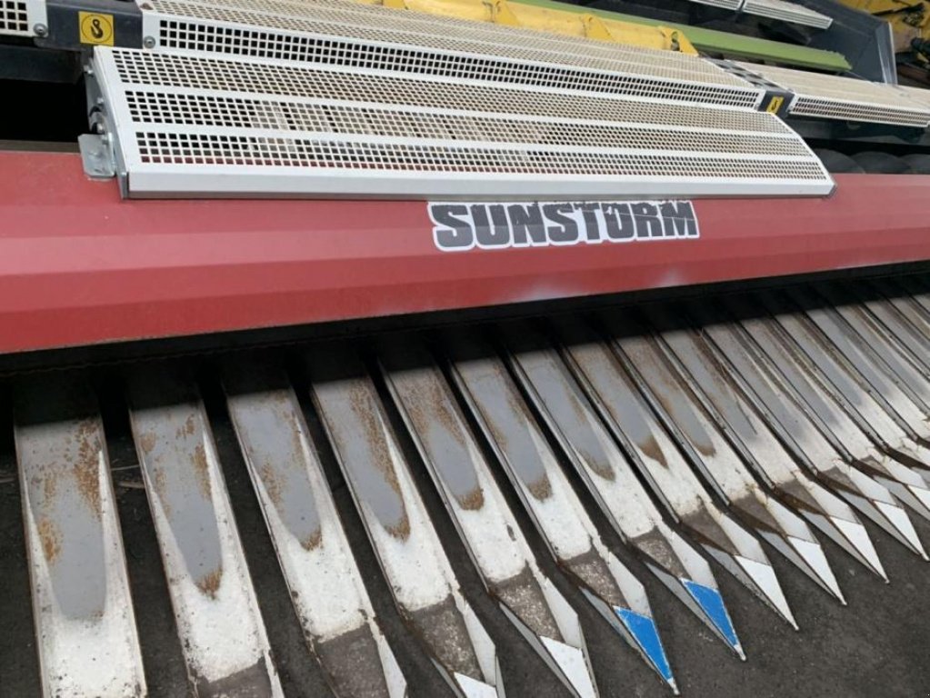 Sonnenblumenschneidwerk del tipo Nardi SFH 940, Gebrauchtmaschine In Полтава (Immagine 3)