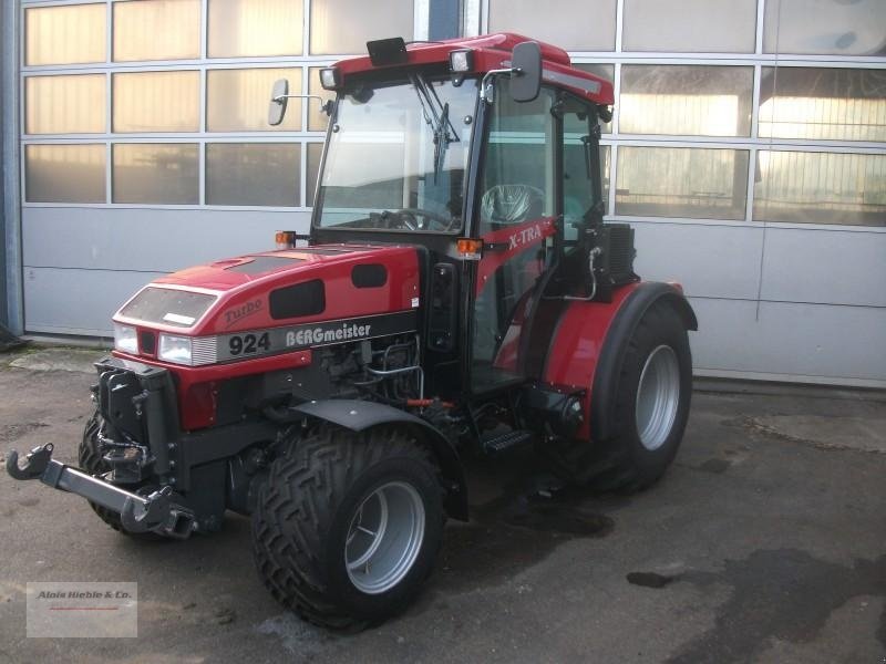 Kommunaltraktor typu Sonstige 924A 600 Serie, Vorführmaschine v Tapfheim (Obrázek 2)