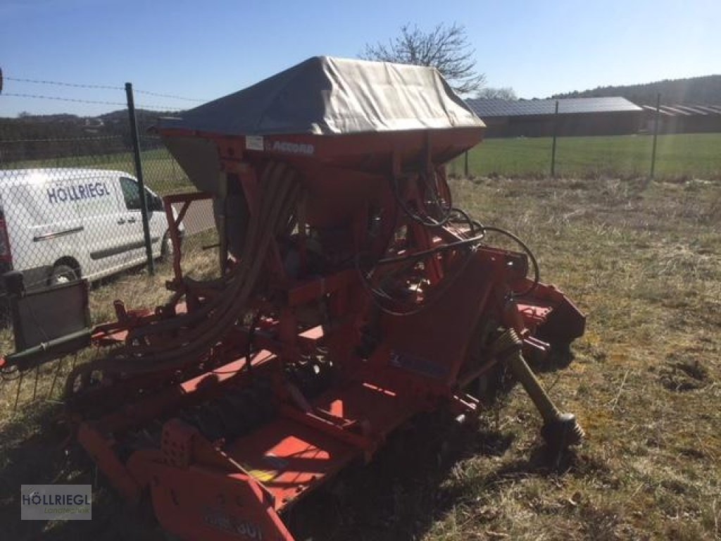 Drillmaschinenkombination del tipo Kuhn HRB 301, Gebrauchtmaschine en Hohenburg (Imagen 2)