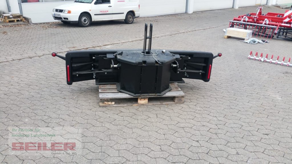 Frontgewicht Türe ait Sonstige Frontgewicht 900kg BUMPY Stahlgewicht Agri-Bumper, Neumaschine içinde Ansbach (resim 5)