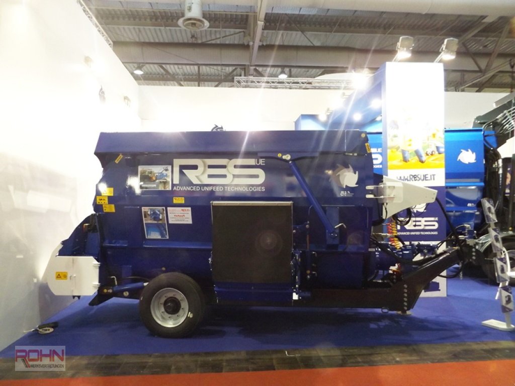 Futtermischwagen of the type RBS Perseo 9, Neumaschine in Insingen (Picture 1)