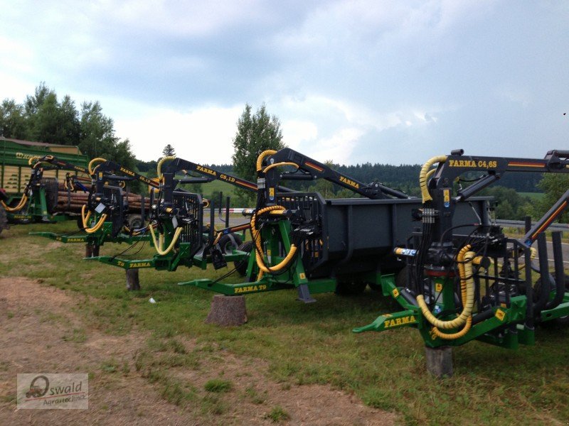 Rückewagen & Rückeanhänger typu Farma Farma, Neumaschine v Regen (Obrázek 1)