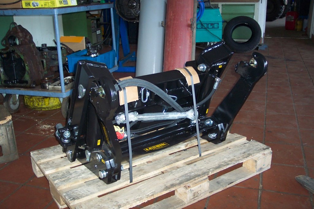 Traktor of the type Mercedes-Benz Fronthydraulik 2 Zyl. für MB trac und Unimog, Neumaschine in Haselbach (Picture 2)