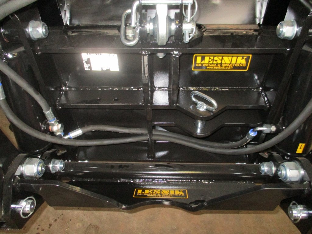 Traktor of the type Mercedes-Benz Fronthydraulik 2 Zyl. für MB trac und Unimog, Neumaschine in Haselbach (Picture 9)