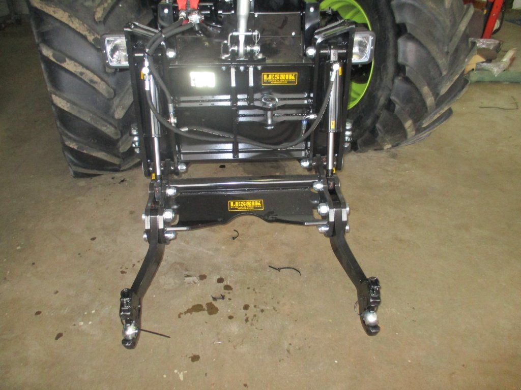 Traktor of the type Mercedes-Benz Fronthydraulik 2 Zyl. für MB trac und Unimog, Neumaschine in Haselbach (Picture 8)