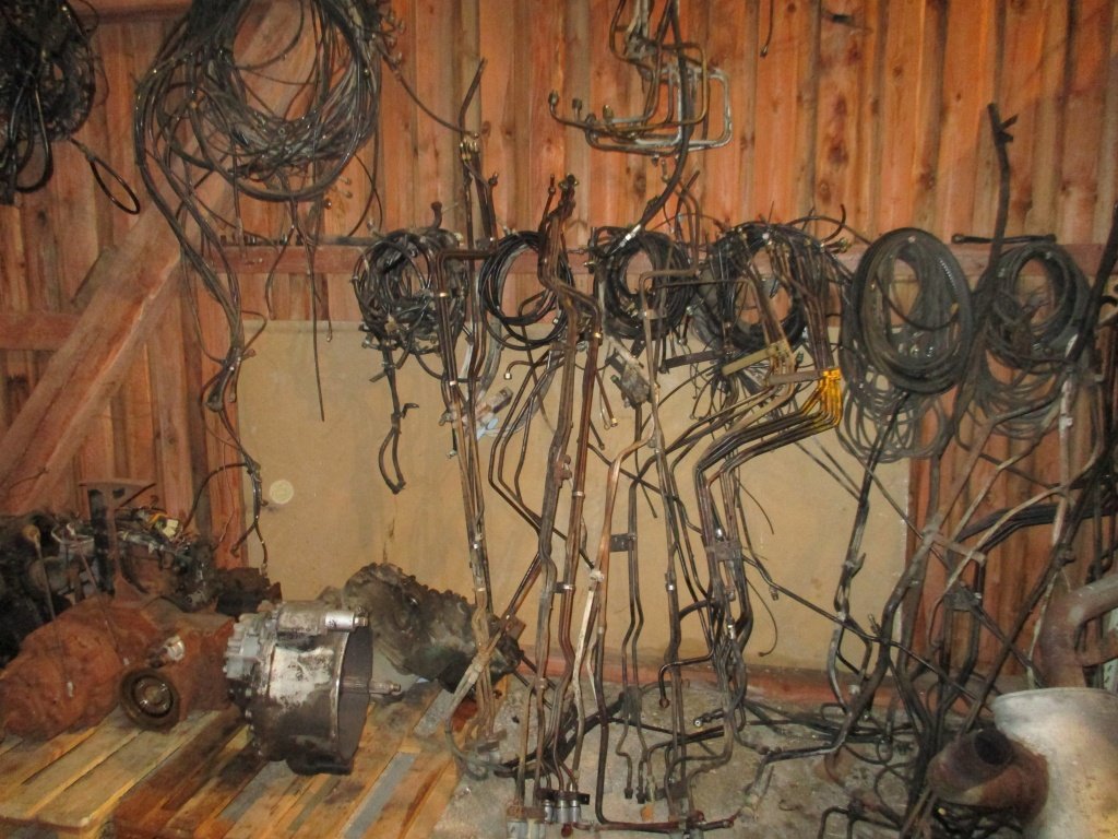 Traktor типа Mercedes-Benz Großauswahl am MB Trac u. Unimog Ersatzteilen, Gebrauchtmaschine в Haselbach (Фотография 13)