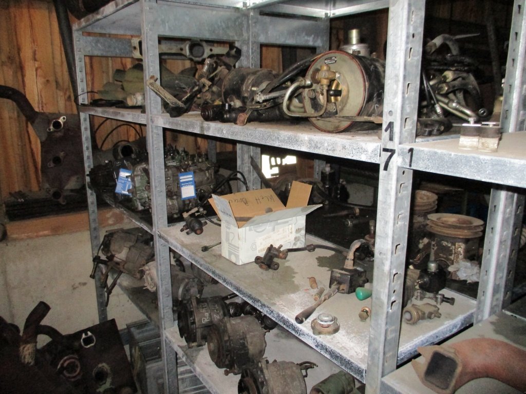 Traktor типа Mercedes-Benz Großauswahl am MB Trac u. Unimog Ersatzteilen, Gebrauchtmaschine в Haselbach (Фотография 7)