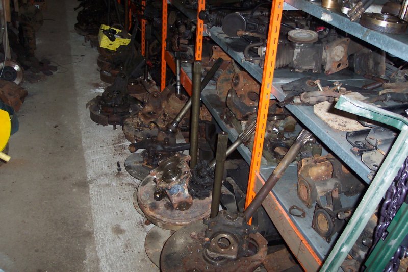 Unimog des Typs Mercedes-Benz Großes Ersatzteillager an gebrauchten Unimog und MB Track Teilen, Gebrauchtmaschine in Haselbach (Bild 4)