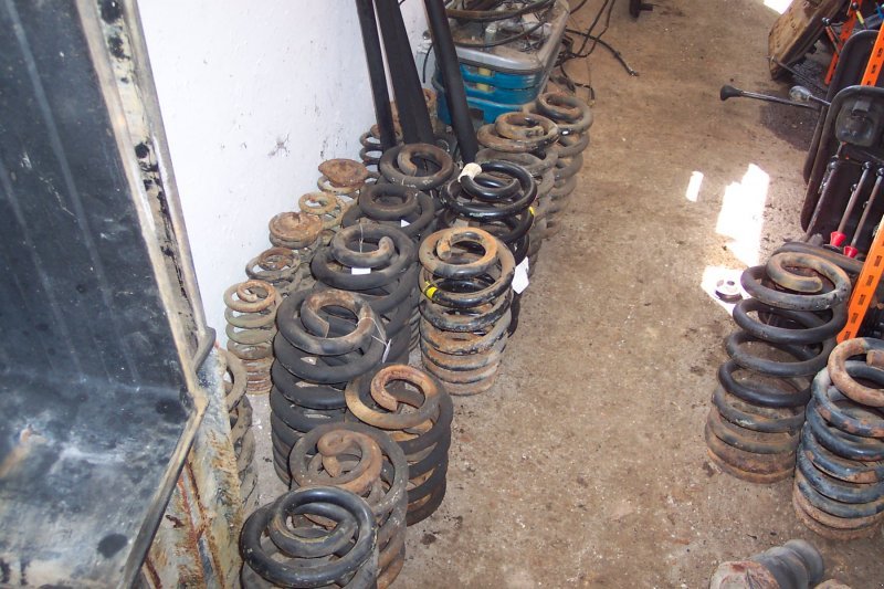 Unimog typu Mercedes-Benz Großes Ersatzteillager an gebrauchten Unimog und MB Track Teilen, Gebrauchtmaschine v Haselbach (Obrázek 8)