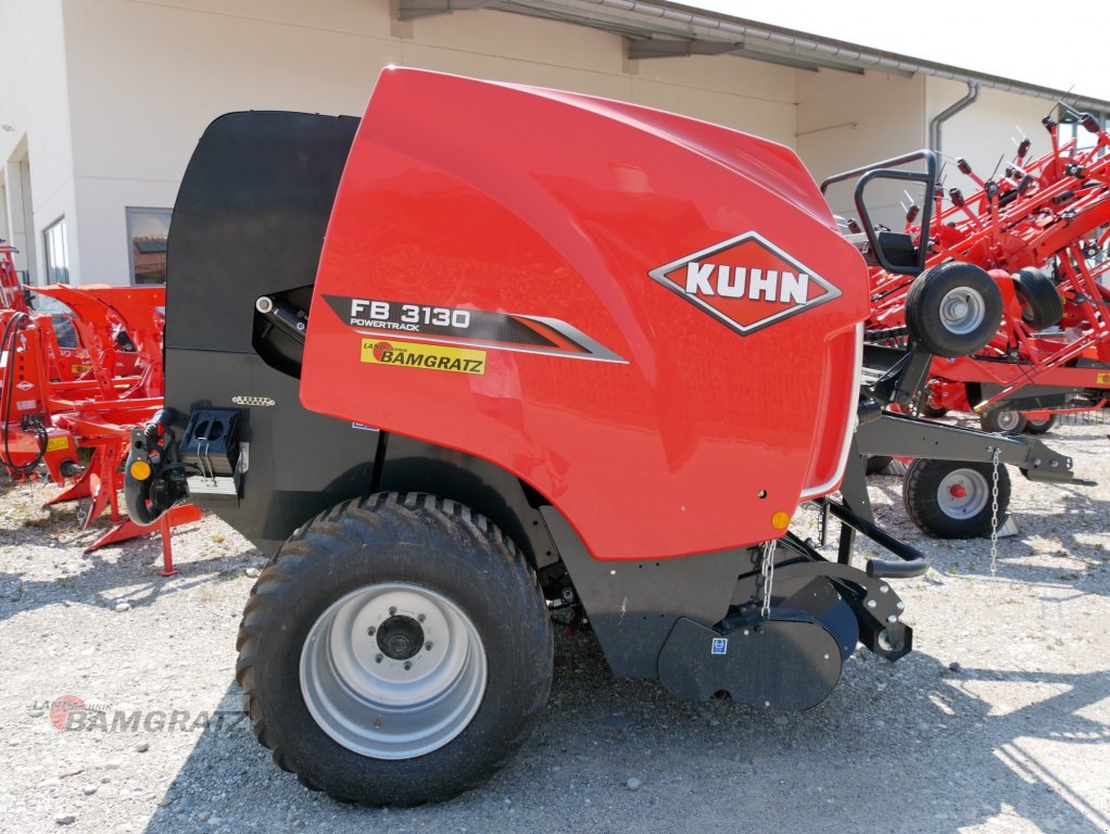 Rundballenpresse of the type Kuhn FB 3130, Neumaschine in Eberfing (Picture 3)