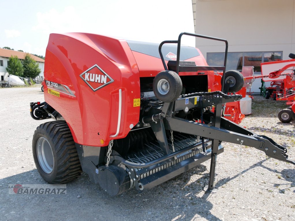 Rundballenpresse of the type Kuhn FB 3130, Neumaschine in Eberfing (Picture 1)