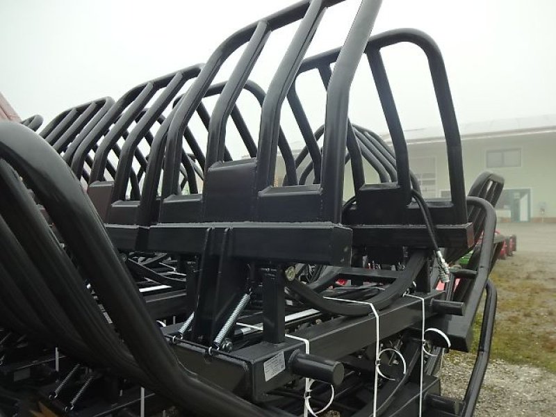 Ballengabel of the type H-L-M H L M  Ballenzange--stabile Ausführung, Neumaschine in Neureichenau (Picture 4)