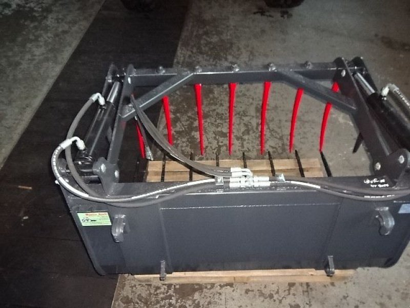 Frontladerzubehör of the type M&H 1,2  Hydraulisch- Silogreifgabel-  Euro SW Anbau - in verschiedenen Breiten 1,2 M- 1,4 M - 1,5 M - 1,8 M - 2 M - 2,2 M - 2,4 Meter, Neumaschine in Neureichenau (Picture 20)