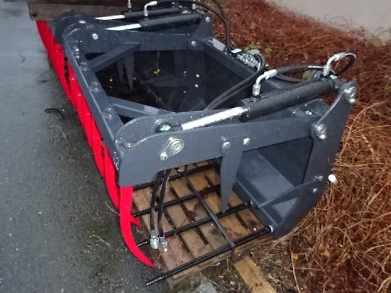 Frontladerzubehör of the type M&H 1,2  Hydraulisch- Silogreifgabel-  Euro SW Anbau - in verschiedenen Breiten 1,2 M- 1,4 M - 1,5 M - 1,8 M - 2 M - 2,2 M - 2,4 Meter, Neumaschine in Neureichenau (Picture 22)