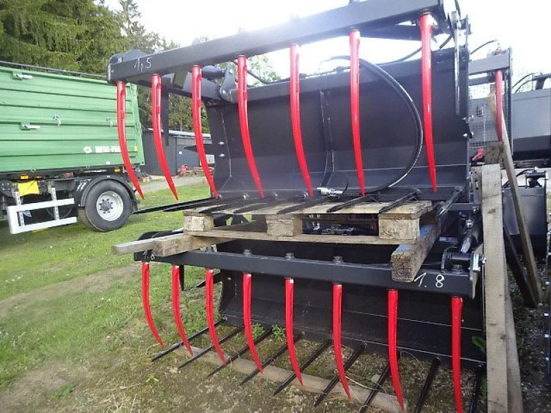 Frontladerzubehör of the type M&H 1,2  Hydraulisch- Silogreifgabel-  Euro SW Anbau - in verschiedenen Breiten 1,2 M- 1,4 M - 1,5 M - 1,8 M - 2 M - 2,2 M - 2,4 Meter, Neumaschine in Neureichenau (Picture 11)