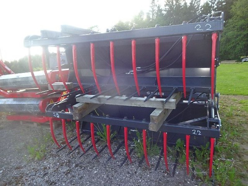 Frontladerzubehör of the type M&H 1,2  Hydraulisch- Silogreifgabel-  Euro SW Anbau - in verschiedenen Breiten 1,2 M- 1,4 M - 1,5 M - 1,8 M - 2 M - 2,2 M - 2,4 Meter, Neumaschine in Neureichenau (Picture 12)