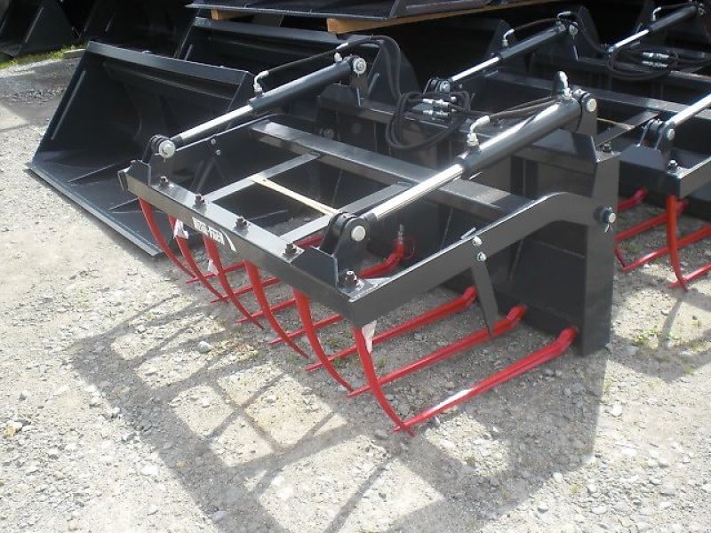 Frontladerzubehör of the type M&H 1,2  Hydraulisch- Silogreifgabel-  Euro SW Anbau - in verschiedenen Breiten 1,2 M- 1,4 M - 1,5 M - 1,8 M - 2 M - 2,2 M - 2,4 Meter, Neumaschine in Neureichenau (Picture 7)