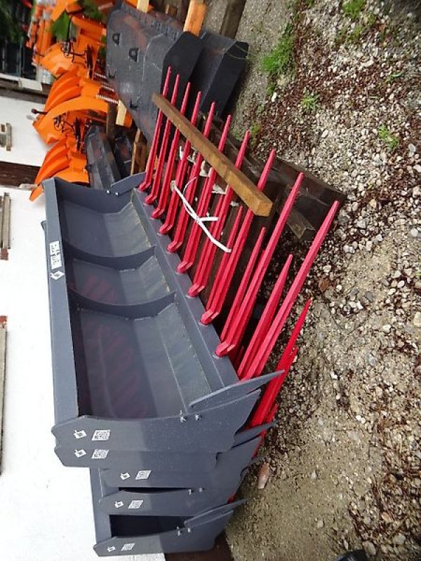 Frontladerzubehör типа M&H Dunggabeln 1,2 bis 2,4 Meter Euro Schnellwechselanbau, Neumaschine в Neureichenau (Фотография 26)