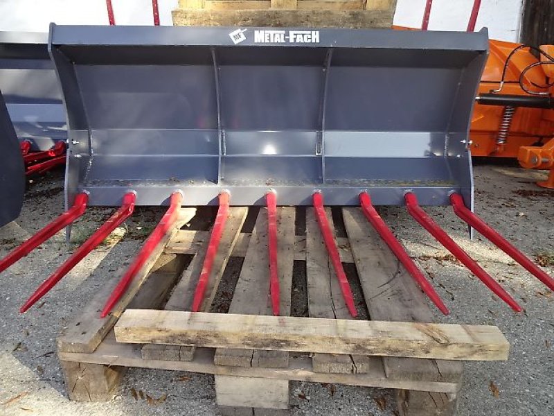 Frontladerzubehör типа M&H Dunggabeln 1,2 bis 2,4 Meter Euro Schnellwechselanbau, Neumaschine в Neureichenau (Фотография 20)