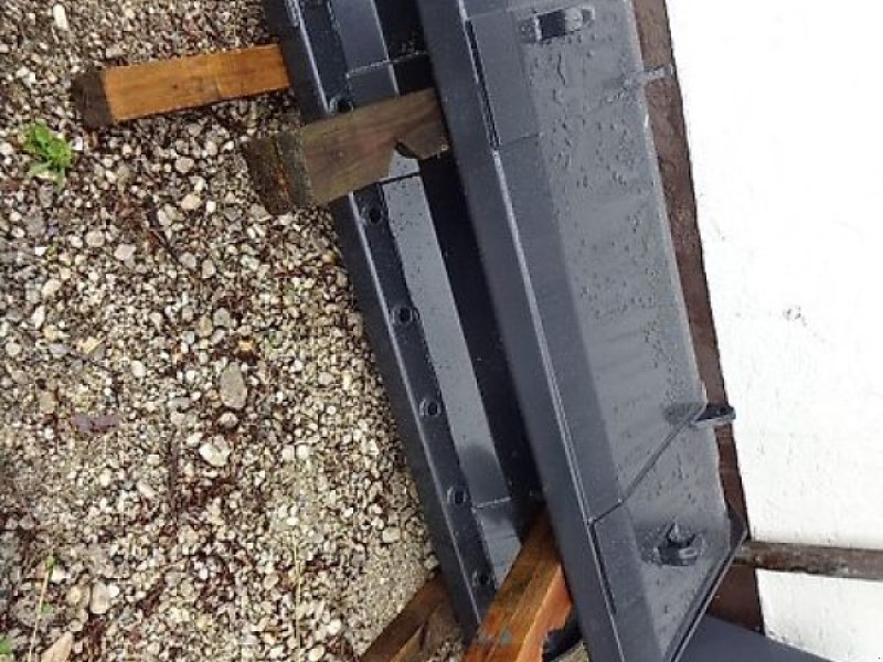 Frontladerzubehör del tipo M&H Dunggabeln 1,2 bis 2,4 Meter Euro Schnellwechselanbau, Neumaschine In Neureichenau (Immagine 1)