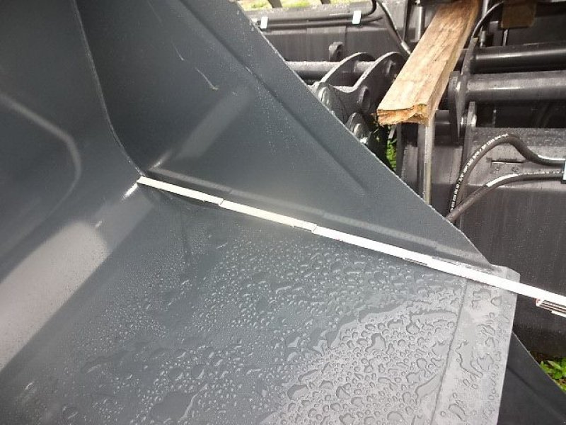 Ladeschaufel a típus Euro H LM- 2,2 M- Neu- Universalschaufel m.  Hardoxschürfleiste Größe S, Neumaschine ekkor: Neureichenau (Kép 14)